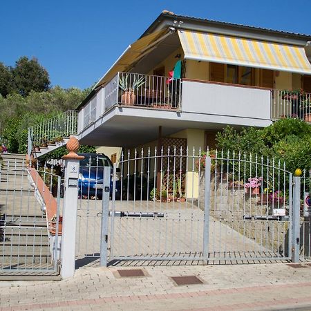 Casa D'Amare - A 600 Mt Dalla Spiaggia Follonica Exterior foto